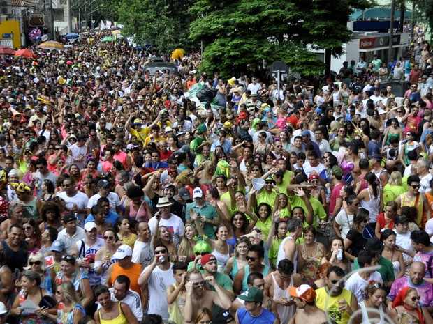 Desfile do bloco City Banda reuniu milhares de foliões em Campinas neste sábado (22) (Foto: Arthur Menicucci/ G1 Campinas) Desfile do bloco City Banda reuniu milhares de foliões em Campinas neste sábado (22) (Foto: Arthur Menicucci/ G1 Campinas)